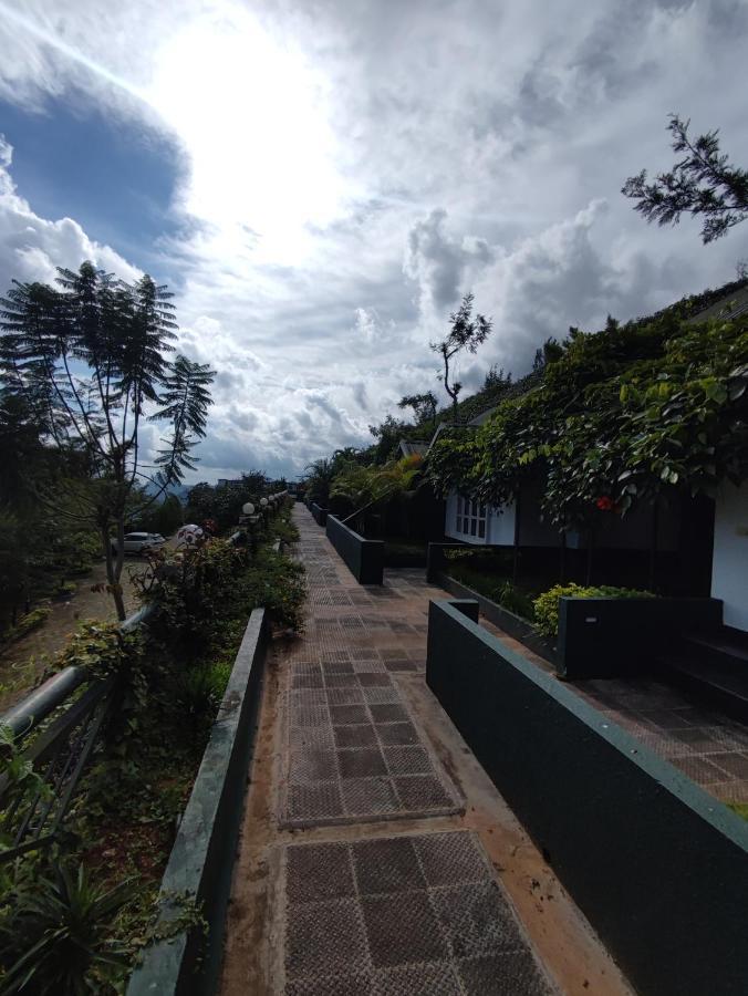 Munnar Tea Hills Resort - Mthr Ngoại thất bức ảnh