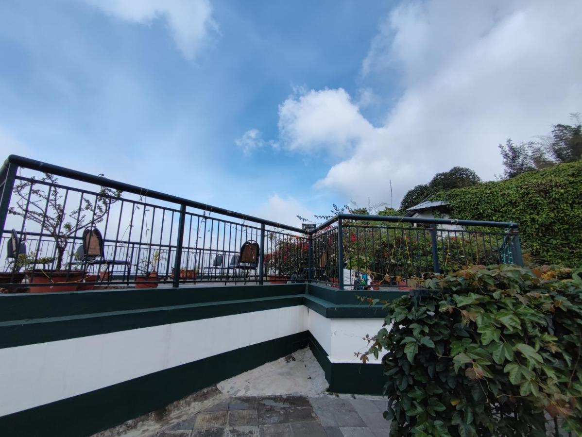 Munnar Tea Hills Resort - Mthr Ngoại thất bức ảnh