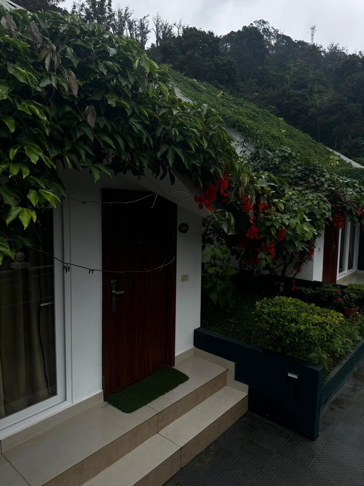 Munnar Tea Hills Resort - Mthr Ngoại thất bức ảnh
